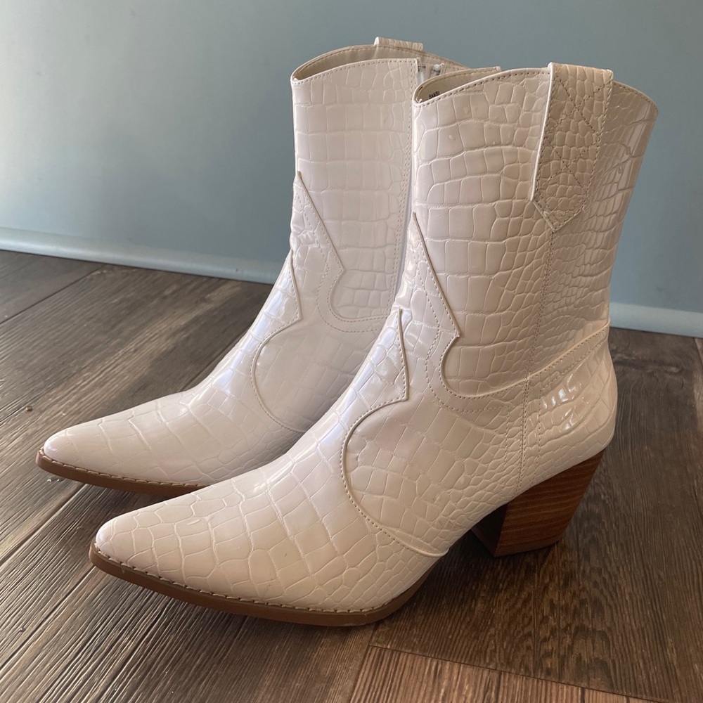 Brand new white cowboy ankle boots